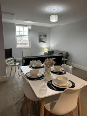 Spacious, bright, modern flat